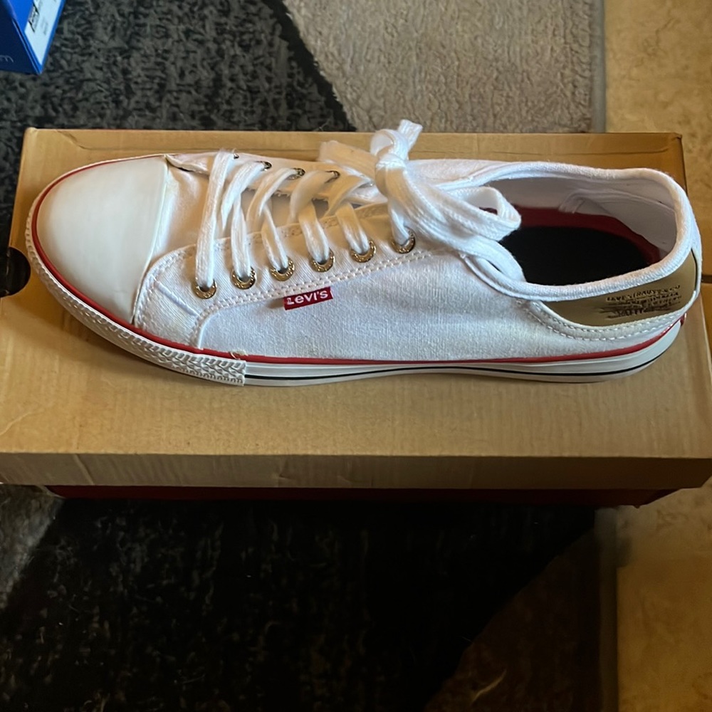 Levi’s Women Stan Buck White/Brown Size 9 M